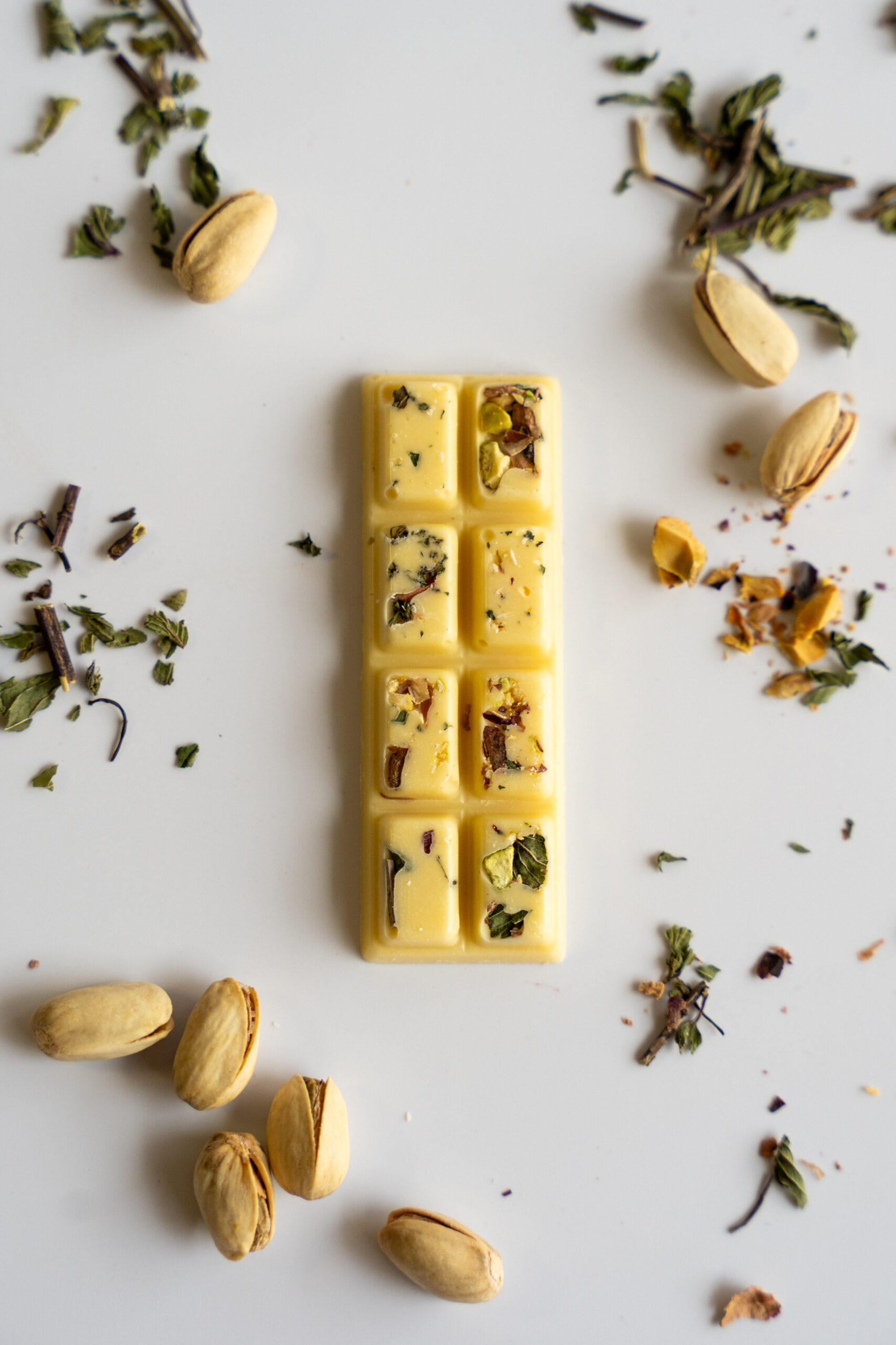 Білий шоколад Мохіто з фісташкою