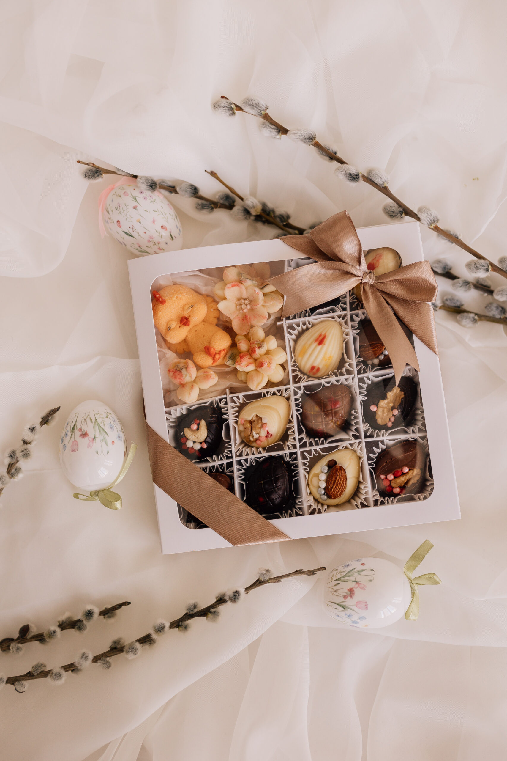 Великодній бокс “Весняний півник”